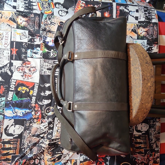 M.LONDON WEEKENDER TRAVEL BAG BY LEVENGER - Picture 2 of 15